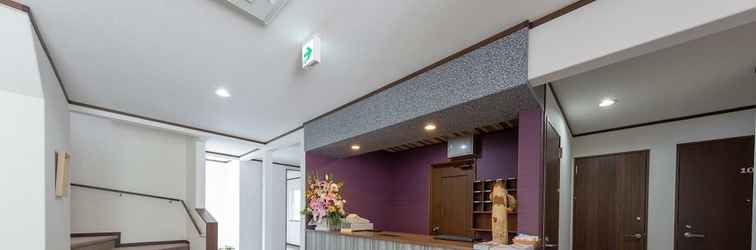 Lobby Pension Lavender