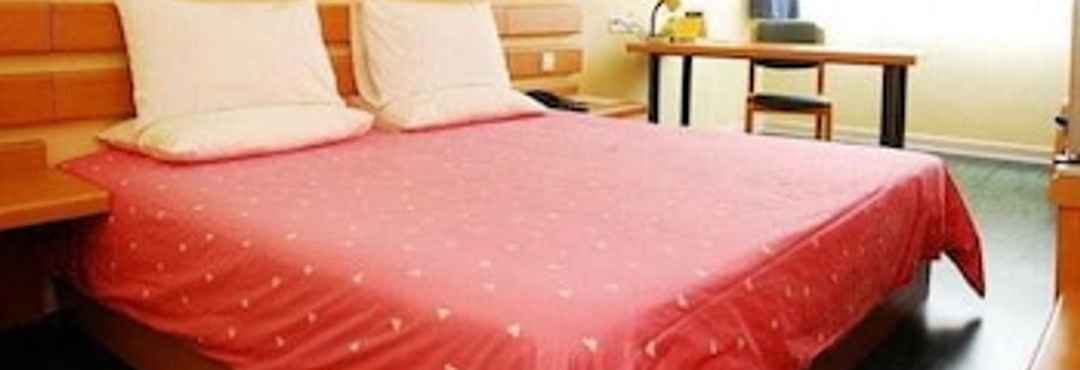 Kamar Tidur Home Inn Wuyi Lu