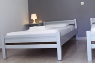 Kamar Tidur Vangelis Studios