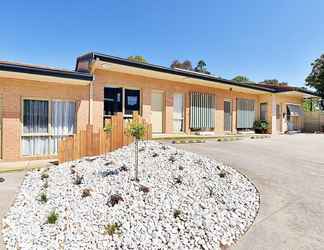 Exterior 2 Cranbourne Motor Inn