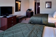 Bedroom Boarders Inn & Suites by Cobblestone Hotels - Evansville