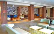 Lobby 4 The Surfjack Hotel & Swim Club