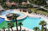 Swimming Pool Hotel Mediterranee Family & Spa Hotel