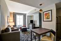 Common Space Homewood Suites By Hilton Christiansburg