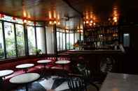 Bar, Kafe dan Lounge Adriatico Arms Hotel