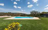 Swimming Pool 4 Villa Daiana