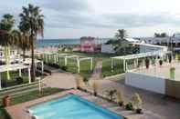 Swimming Pool La Playa Hôtel Club