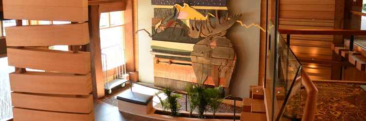 Sảnh chờ Moose Hotel And Suites