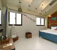 Kamar Tidur 2 Donuts Garden House