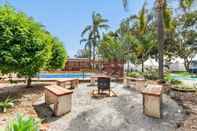 Swimming Pool Central Caravan Park