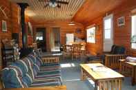 Common Space Kaska Goose Lodge - All Inclusive