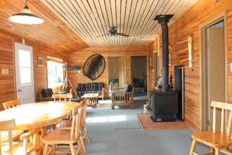 Lobby 4 Kaska Goose Lodge - All Inclusive