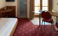 Phòng ngủ 4 Hotel Erlenbacherhof