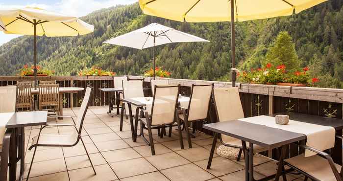 Restaurant Chalet Stella Alpina Hotel & Wellness Spa, The Originals Relais