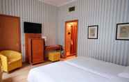 Bedroom 3 Hotel Greif Maria Theresia