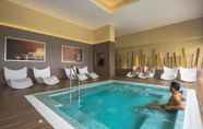 Swimming Pool 2 Hotel Riu Sri Lanka - All Inclusive