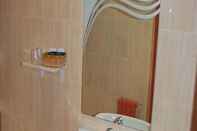 Toilet Kamar Hotel Canabal