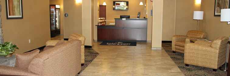 Lobby Cobblestone Hotel & Suites – Devils Lake