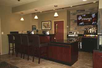 Lobby 4 Cobblestone Hotel & Suites – Devils Lake