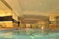 Swimming Pool Nelover Qurtubah Hotel