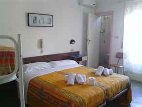 Kamar Tidur 4 Hotel Rosa