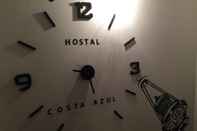 Bên ngoài Hostal Costa Azul