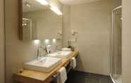 In-room Bathroom 6 Das Rivus
