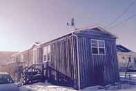 Exterior Lands End Beach Cottage