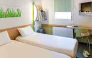 Bedroom 5 ibis budget Tarbes