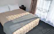 Kamar Tidur 7 319 Addington Motel