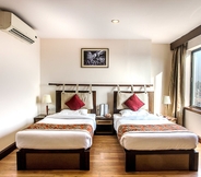 Kamar Tidur 7 The Amadablam Hotel