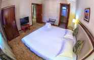 Kamar Tidur 6 Sharq Hotel