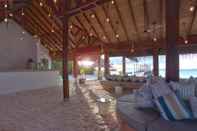Lobi Malahini Kuda Bandos Resort