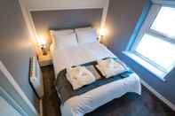 Bedroom Aaron Wise Serviced Apartments