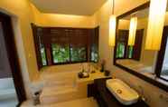 Phòng tắm bên trong 3 Chiangmai Highlands Golf and Spa Resort