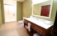 In-room Bathroom 7 Home2 Suites by Hilton Oklahoma City Yukon