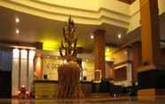 Lobby 2 Arawan Riverside Hotel