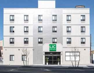 Exterior 2 LIC Hotel