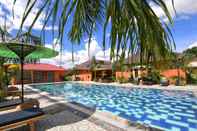 สระว่ายน้ำ Bagan Emerald Hotel