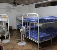 ห้องนอน 5 Sophias Hostel PTY