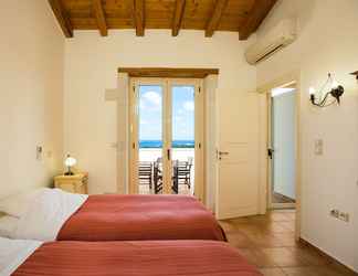 Bedroom 2 Maroulas Villa Estate