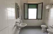 Toilet Kamar 2 Albergo Palazzo