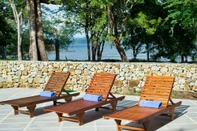 Swimming Pool Papagayo Golden Palms Beachfront Hotel