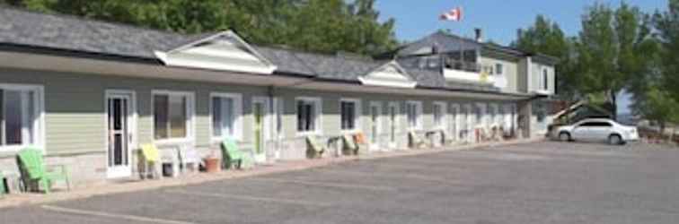 Exterior Haileybury Beach Motel