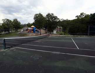 Exterior 2 Branson Condo Resorts Silver Dollar City