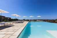 Swimming Pool Montirò Hotel