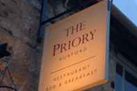 Exterior Priory Tearooms Burford With Rooms