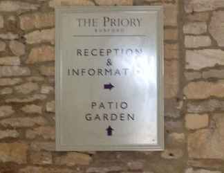 Bangunan 2 Priory Tearooms Burford With Rooms