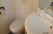 Phòng tắm bên trong 2 ibis budget Angoulême Centre