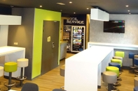 Bar, Cafe and Lounge ibis budget Caen Centre Gare